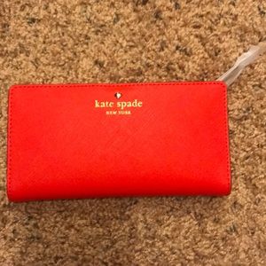 Kate spade Cedar street bifold wallet